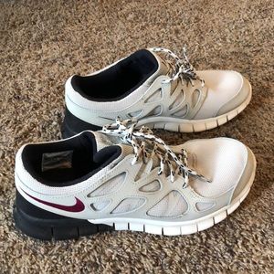 Men’s Nike Free Run 2 Sneakers Size 9.5